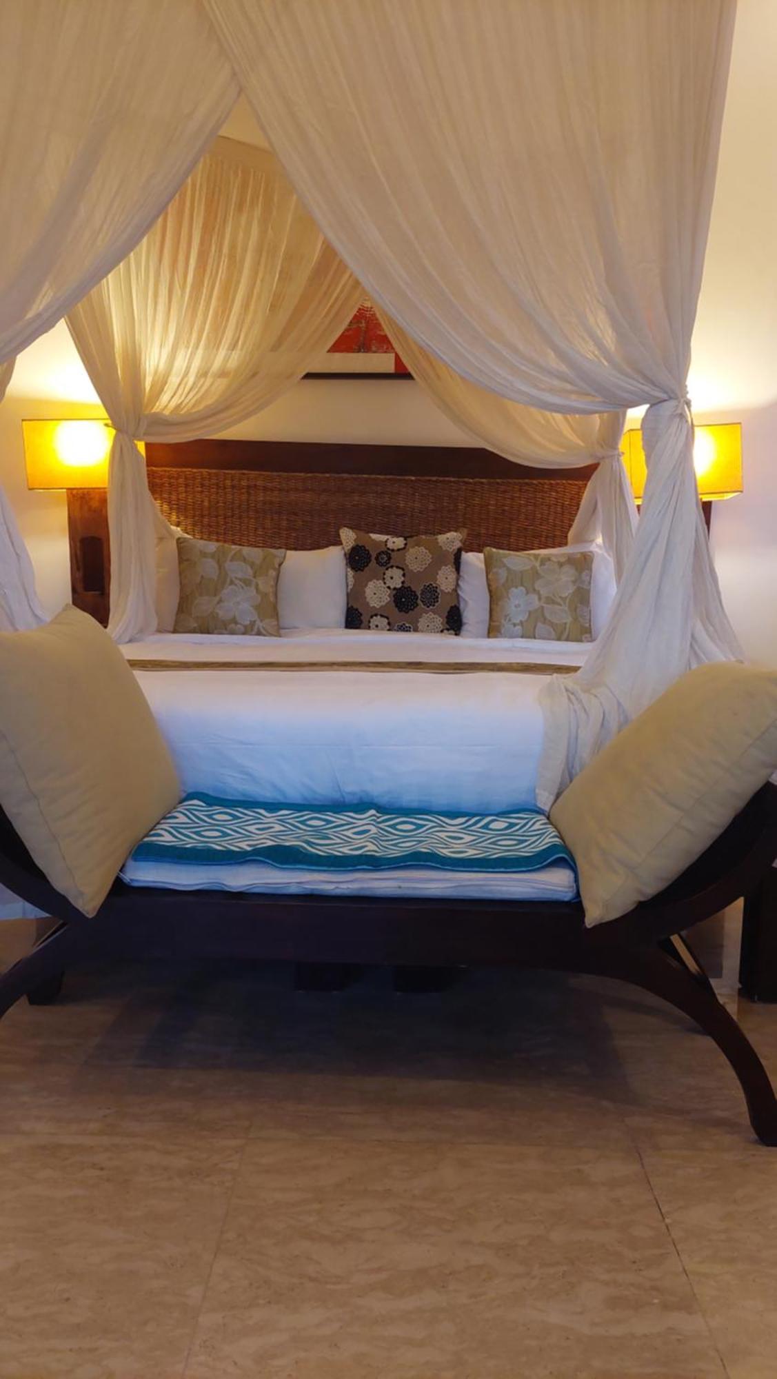 Villa Heliconia Seminyak Oda fotoğraf