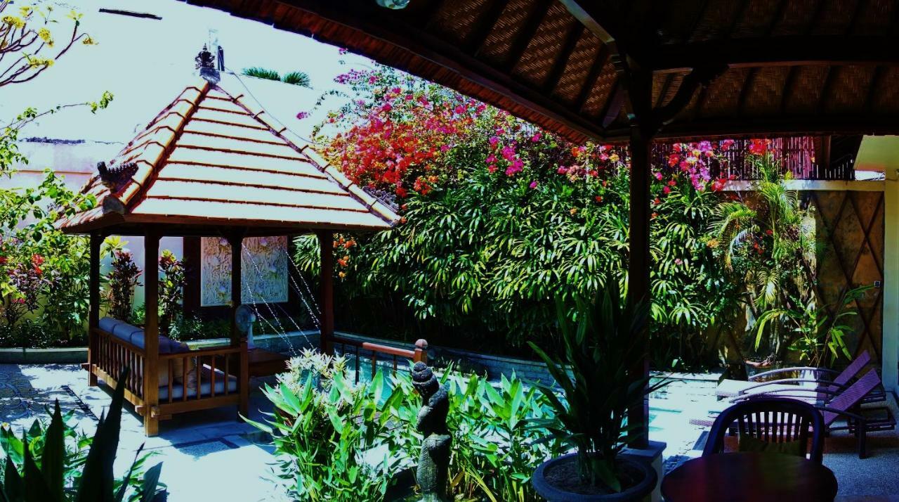 Villa Heliconia Seminyak Dış mekan fotoğraf