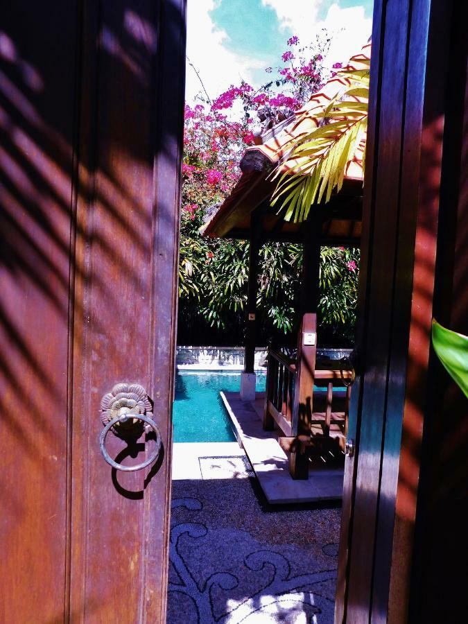 Villa Heliconia Seminyak Dış mekan fotoğraf